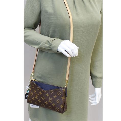 louis vuitton crossbody monogram bag